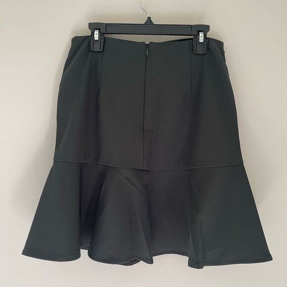 NWOT CLUB MONACO Welse Skirt in Green - Picture 5 of 9
